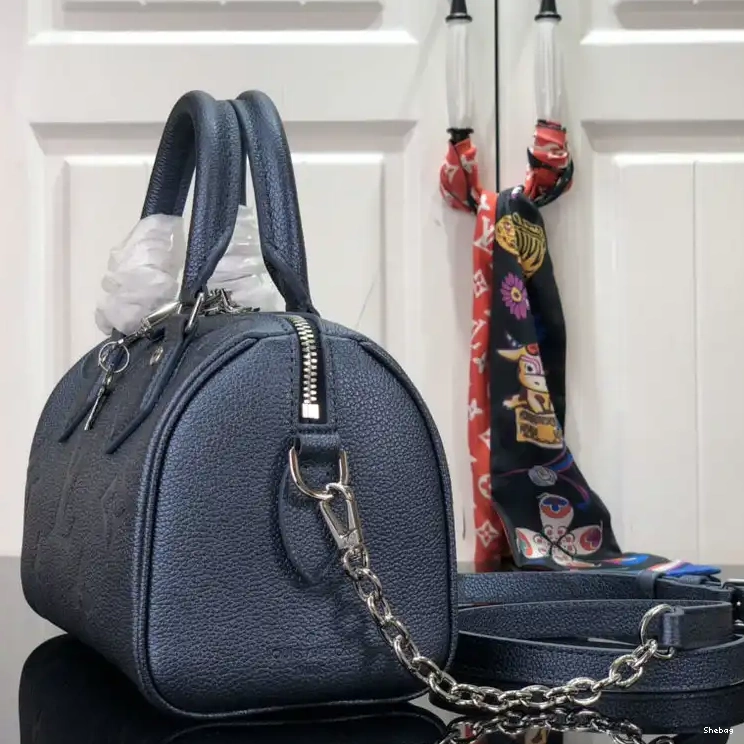 2111FY0059 Bags LV 0504